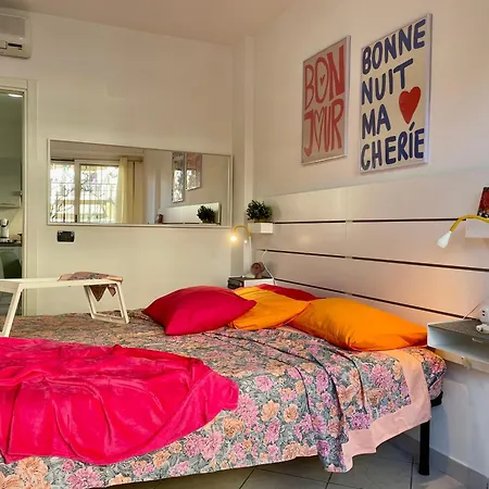 100 Meters From The Sea, Free Parking, Wifi *