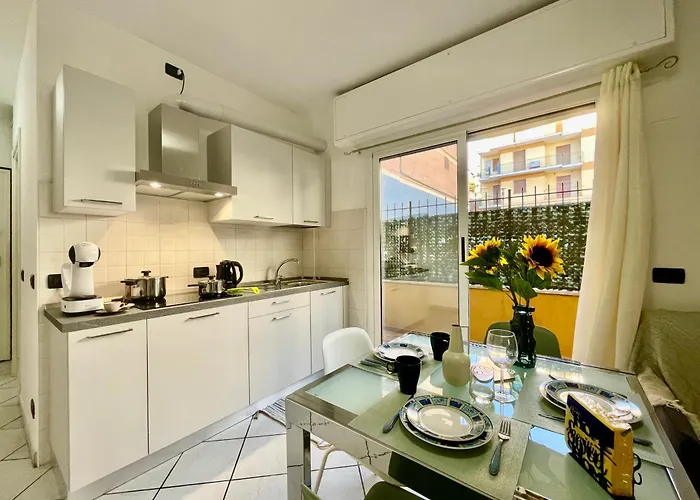 100 Meters From The Sea, Free Parking, Wifi 公寓 *