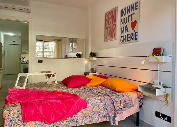 100 Meters From The Sea, Free Parking, Wifi *