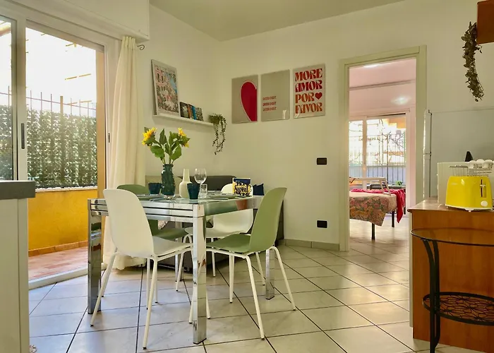 100 Meters From The Sea, Free Parking, Wifi 公寓